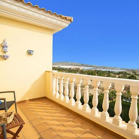 Вилла 6 Bedroom Luxury Villa, Jacuzzi & Heated Pool 18 Guests *