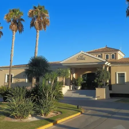 6 Bedroom Luxury Villa, Jacuzzi & Heated Pool 18 Guests * ムチャメル